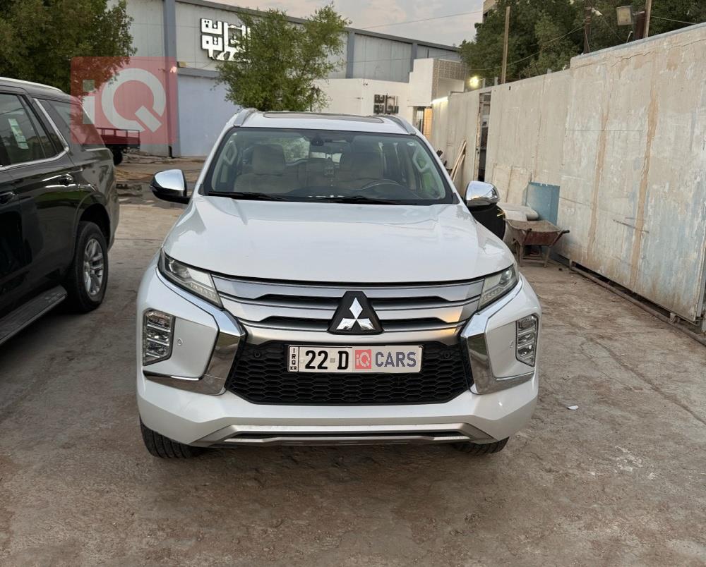 میتسوبیشی پاجیرۆ سپۆرت